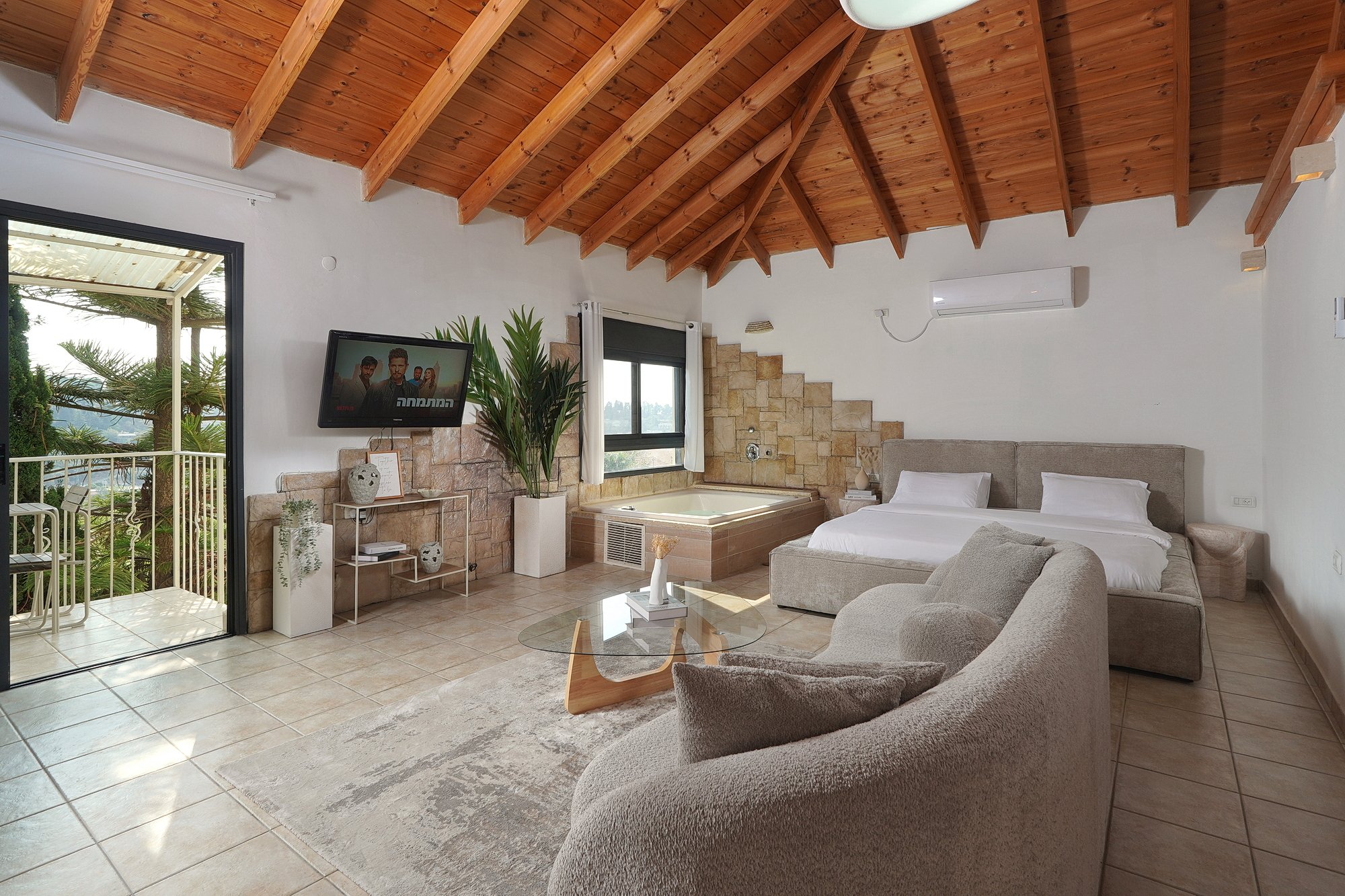 נוף ליער - מתחם סוויטות יוקרתי בגליל העליון