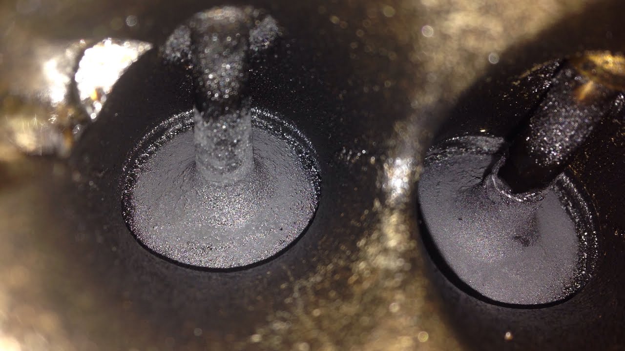 Limpieza de válvulas con cáscara de nuez - Antes del proceso