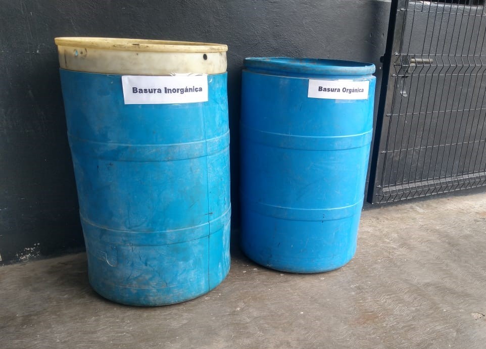 Clientes contentos con nuestros servicios