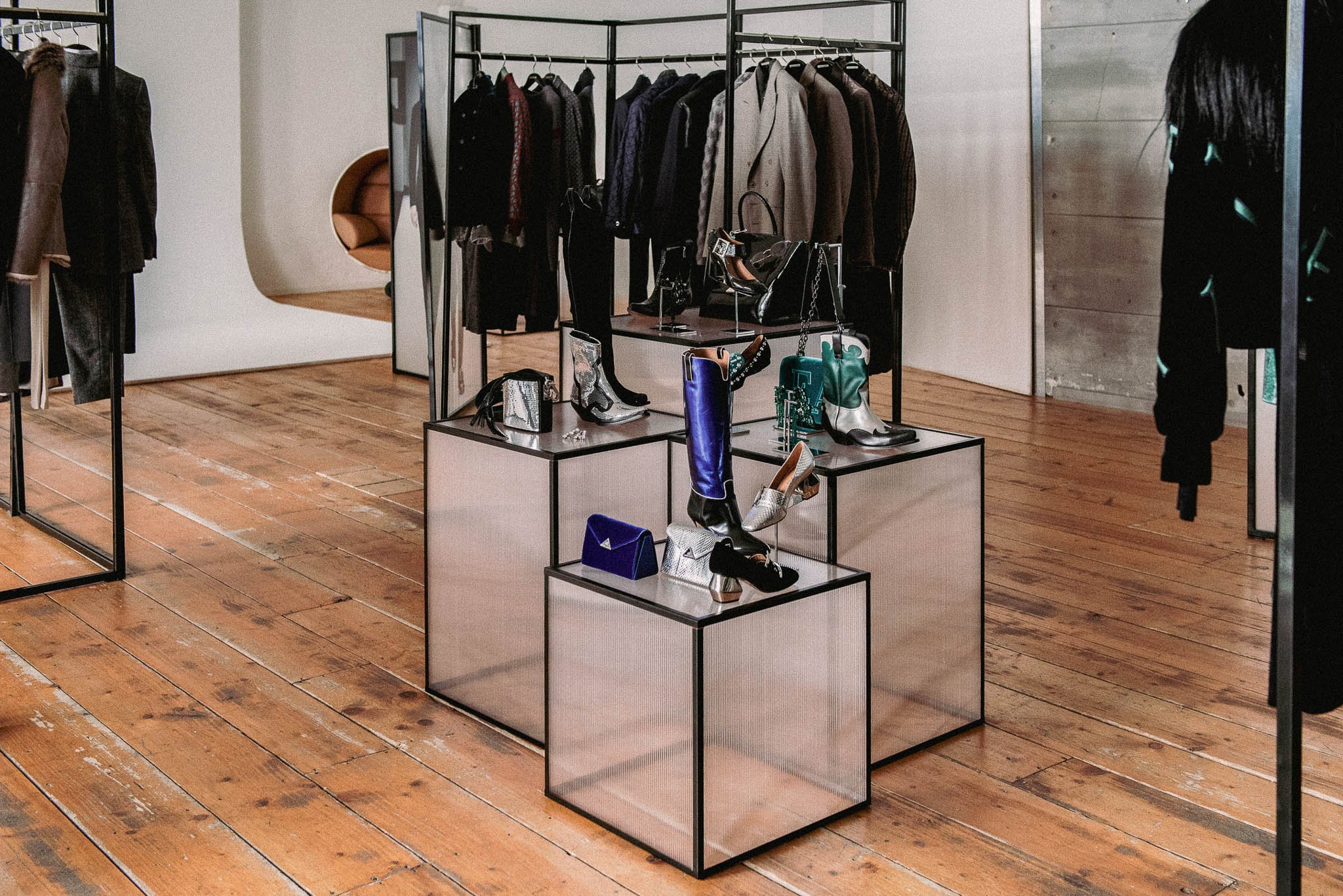 giorgio armani pressepräsentation und showroom im g3 studio münchen