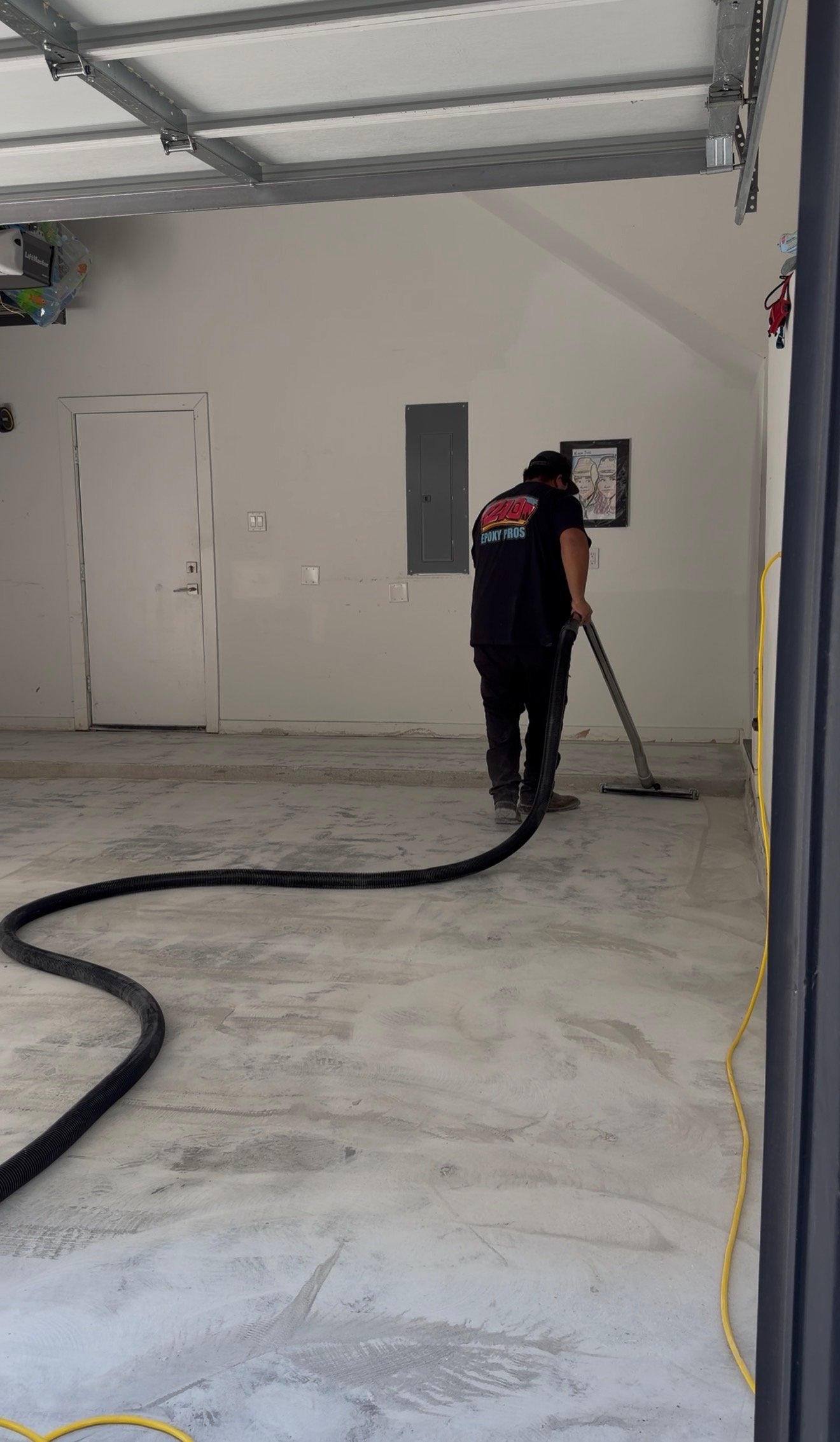Residential garage epoxy flooring