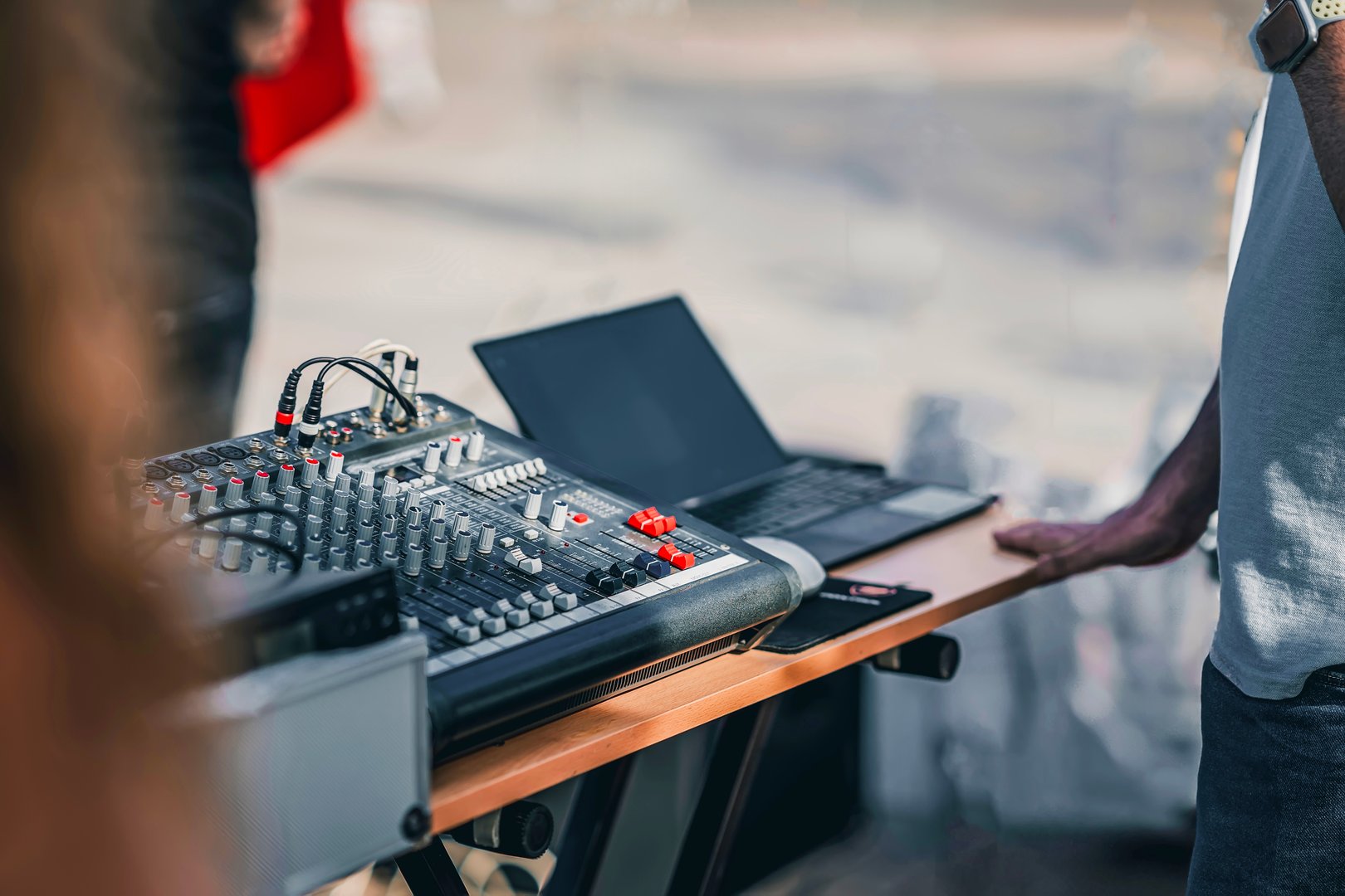 Professional audio mixing console