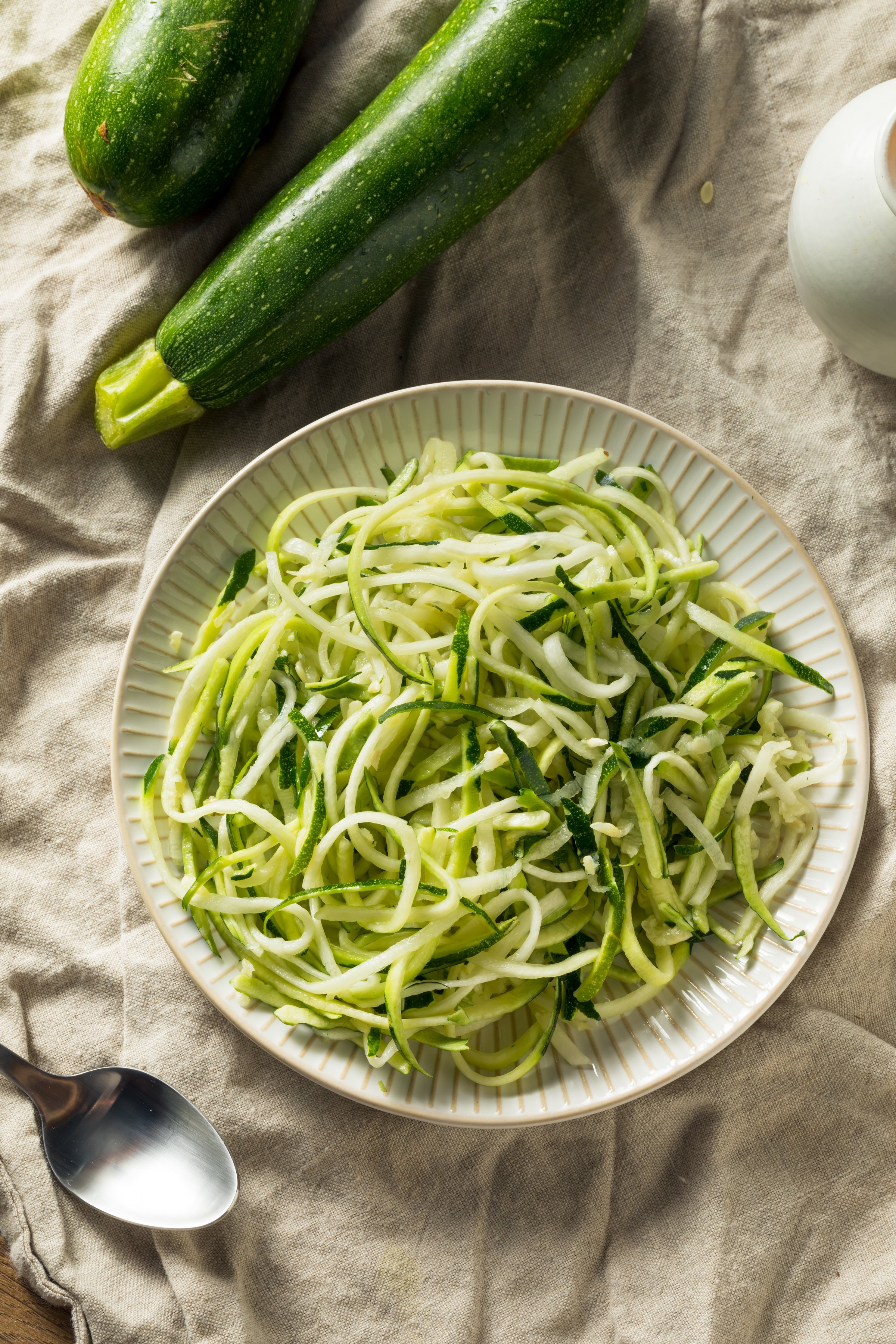Garlic shrimp zucchini noodles sugar-free pasta sugarfree.space performance meal