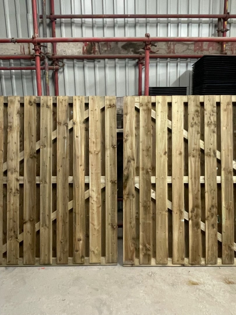 Garden gates and accessories