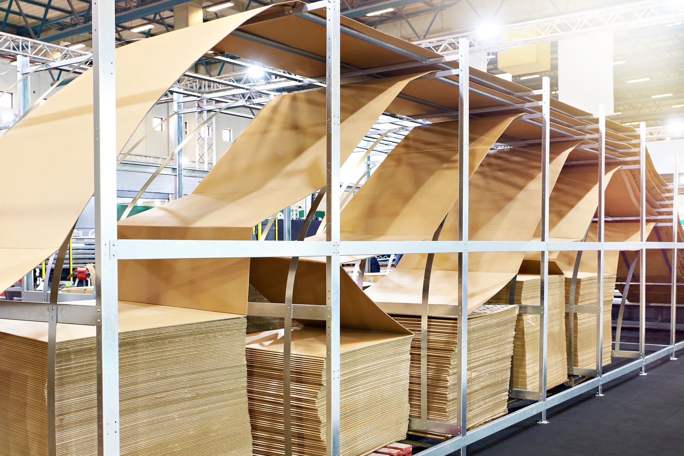 Automated on demand corrugated cardboard box making machine