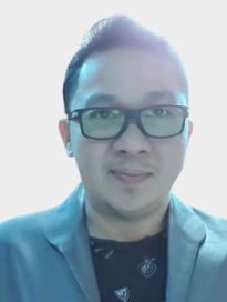 Pete Pavs - AI Strategist