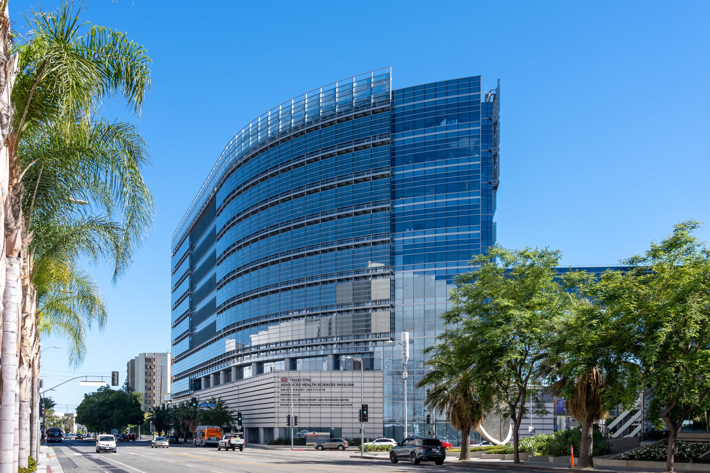 Los Angeles, CA, USA - July 7, 2022: Cedars-Sinai medical Center in Los Angeles, CA, USA. Cedars-Sinai Medical Center is a nonprofit, tertiary, 886-bed hospital and health science center.