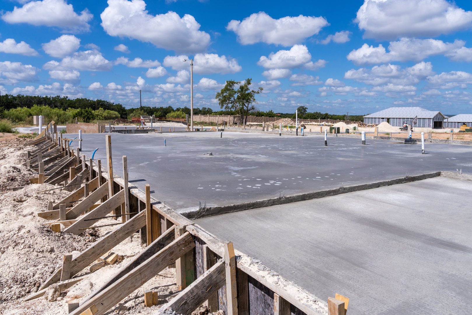 Finshed floor and foundations in concrete with framework as base of the foundation slab.