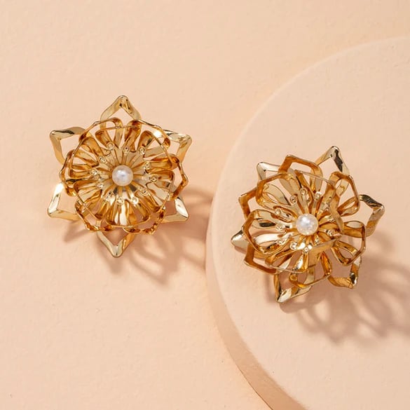 Boucles d'oreilles bohème élégantes fleur époxy - vue détail