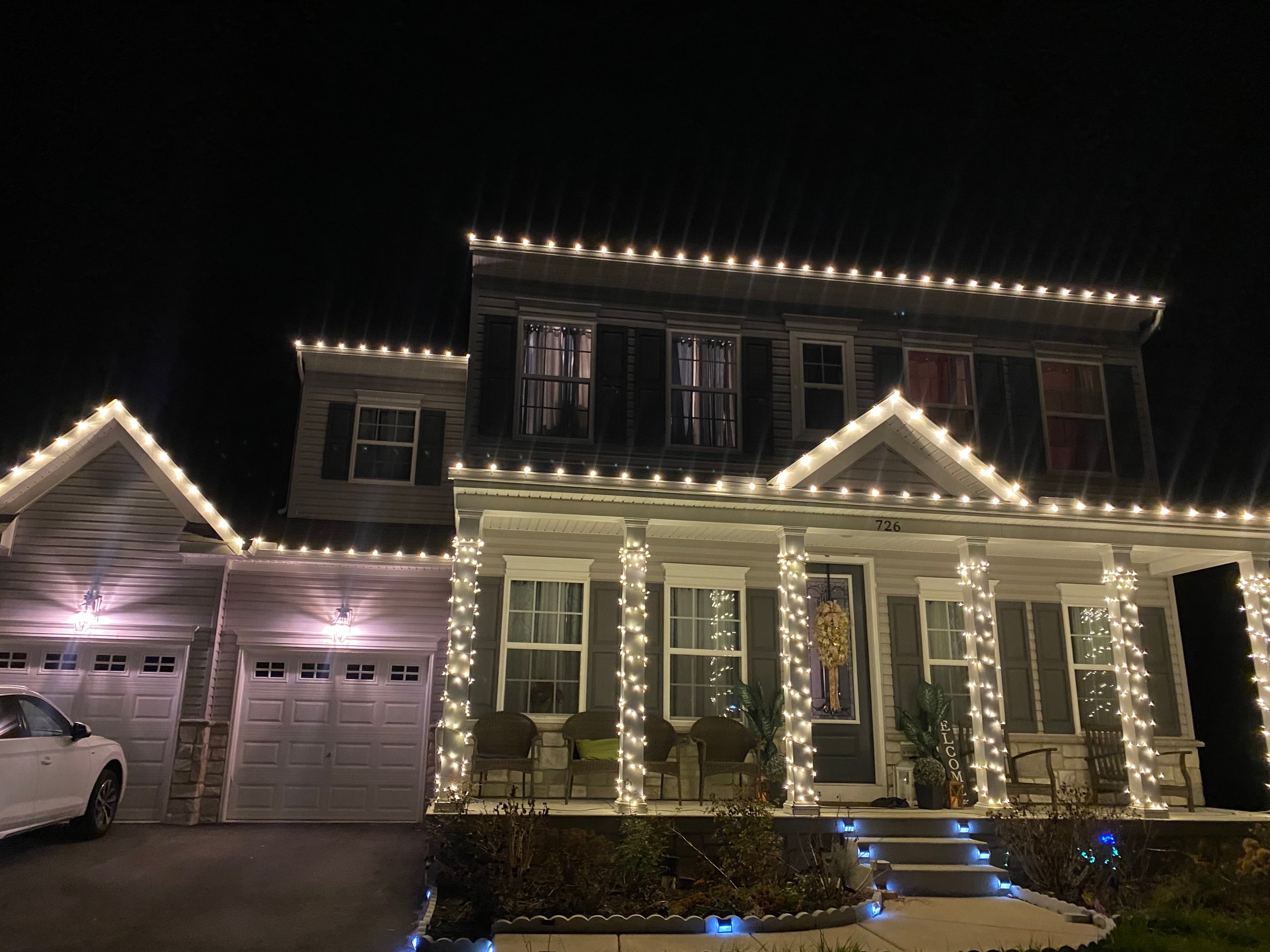 Traditional Holiday Lighting Installation