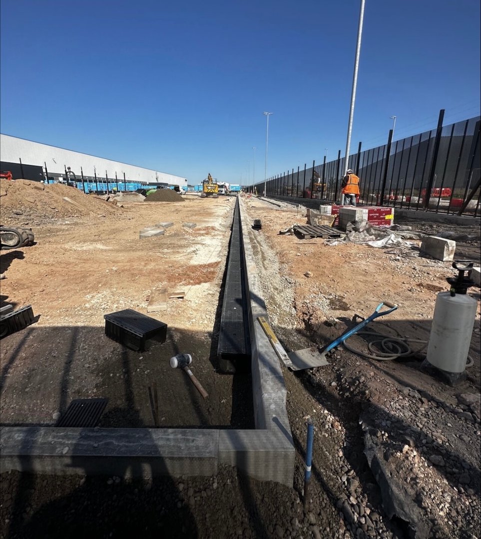 Kerbing and paving project