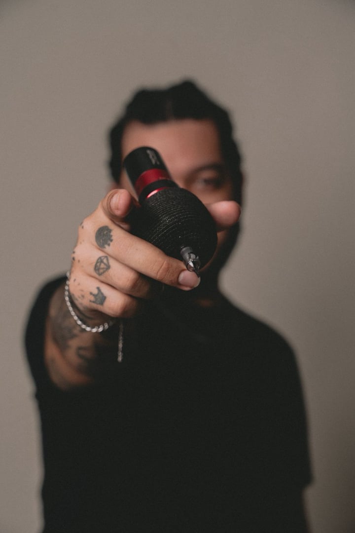 Charly Velasco - Tatuador profesional