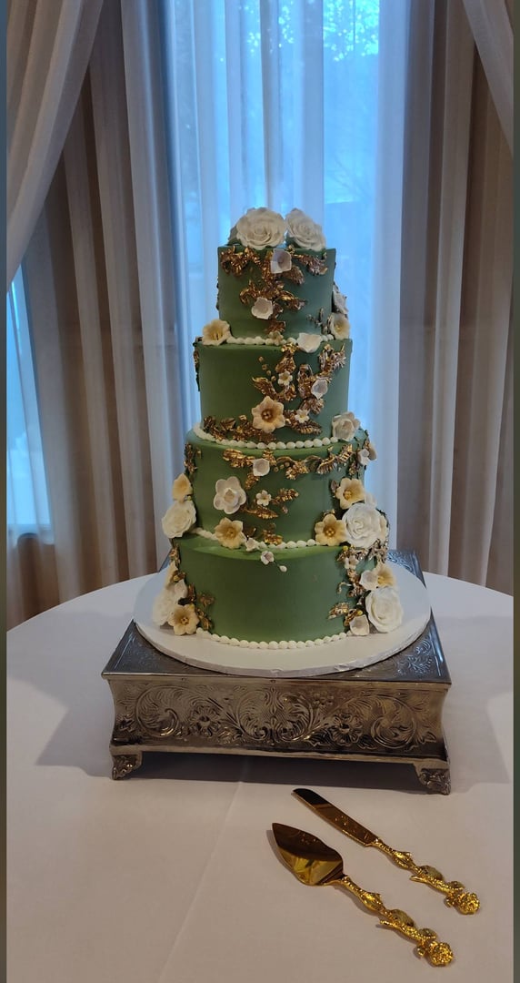 Custom cake creation