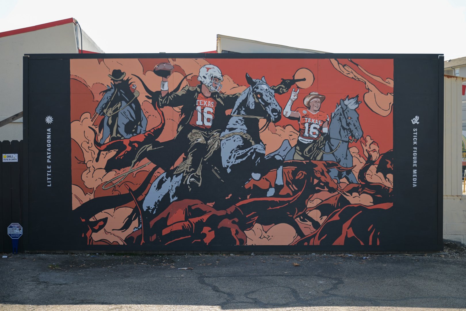 Arch Manning Mural