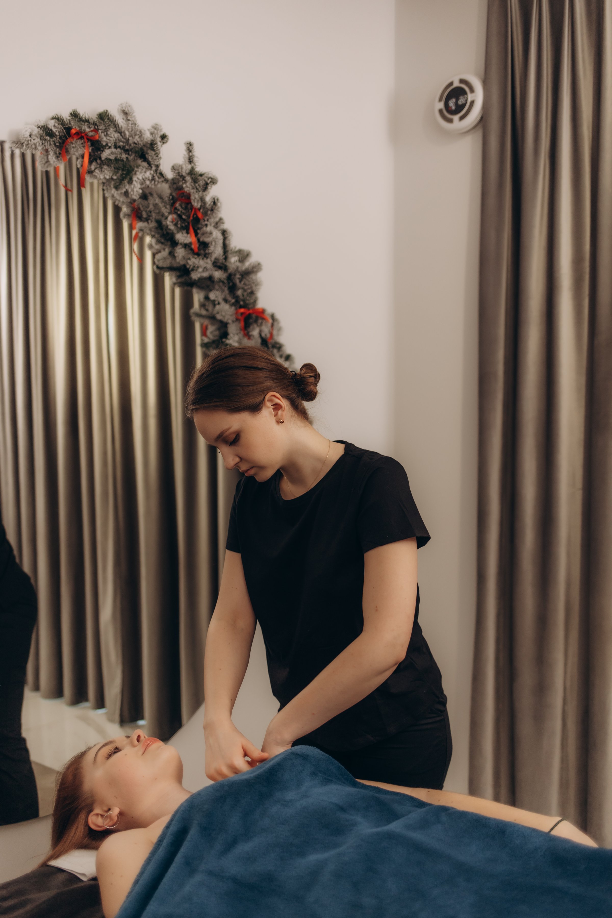 Enjoy a Relaxing and Rejuvenating Massage Therapy Session in a Tranquil Spa Setting