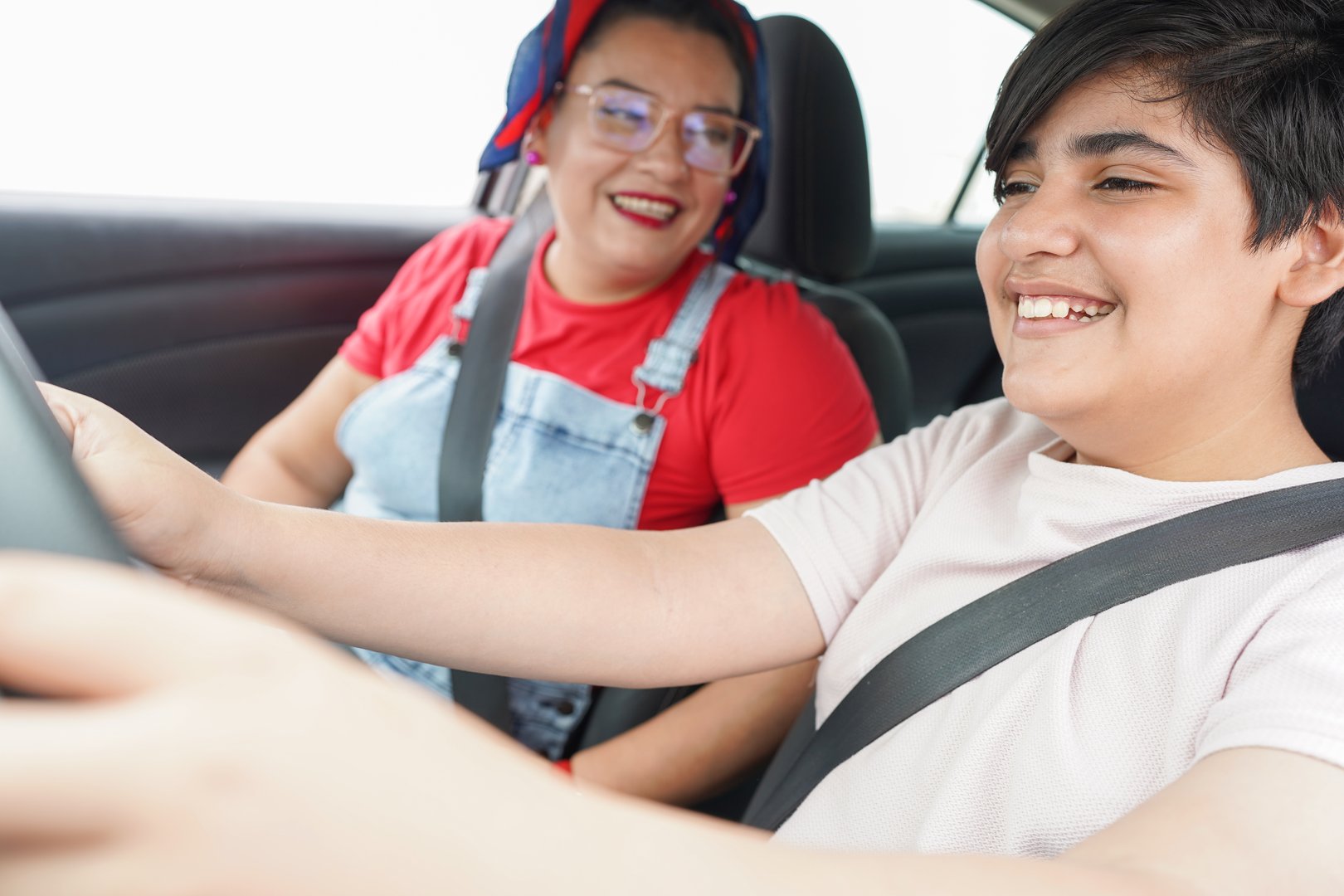 Student learning Class 5 advanced driving skills with one-on-one instructor for ICBC road test in Langley BC