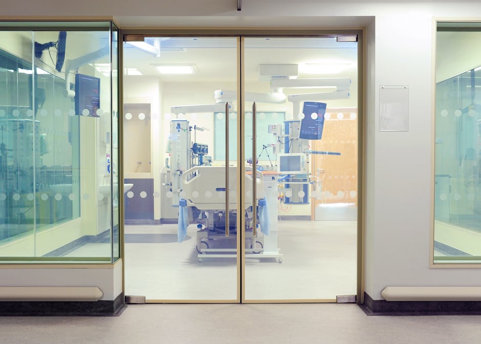 Healthcare facility with smart glass installation