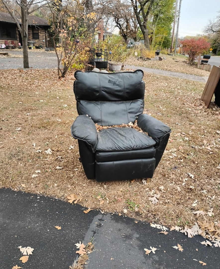 Junk hauling service