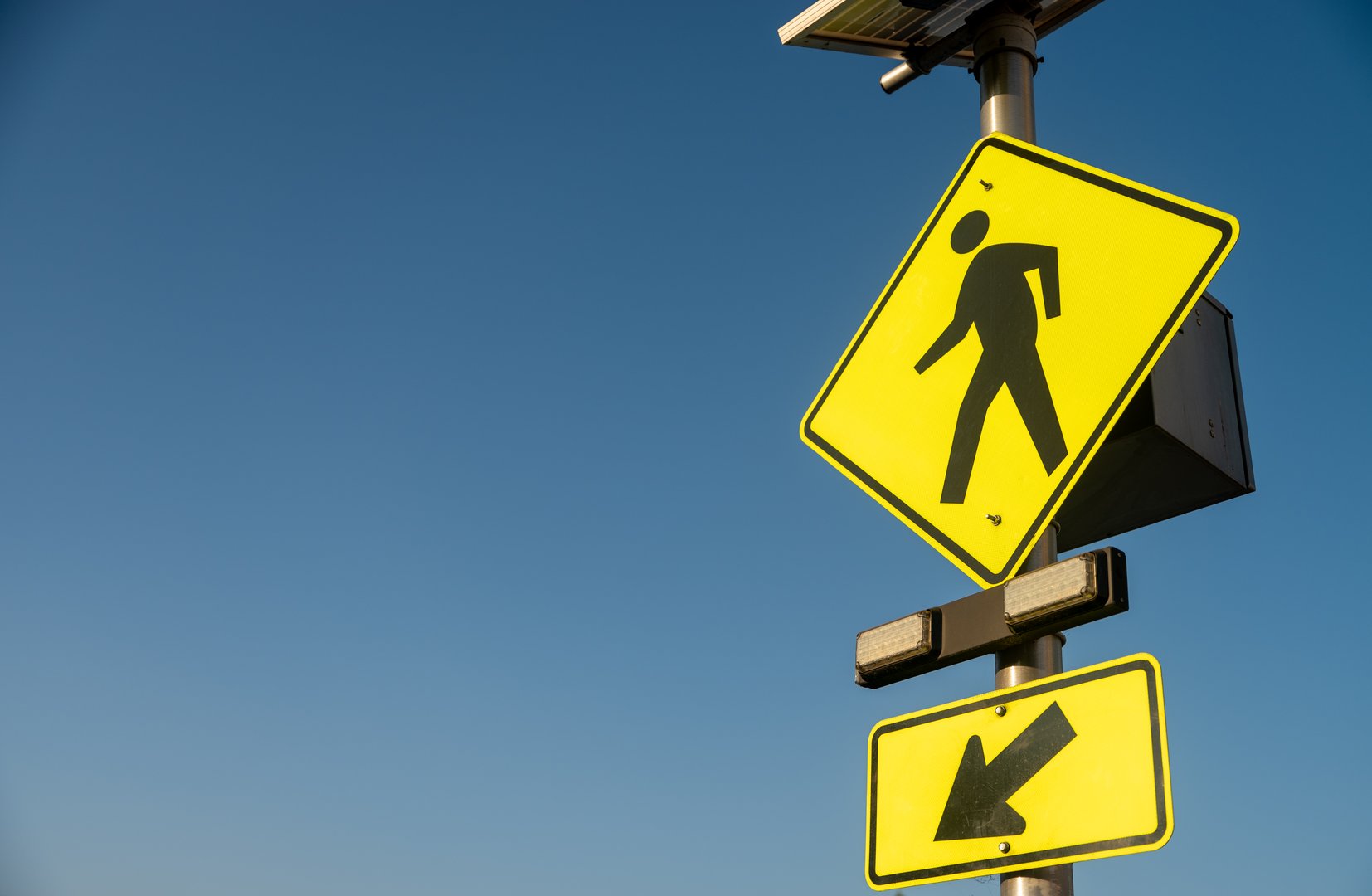 Picture of walking sign