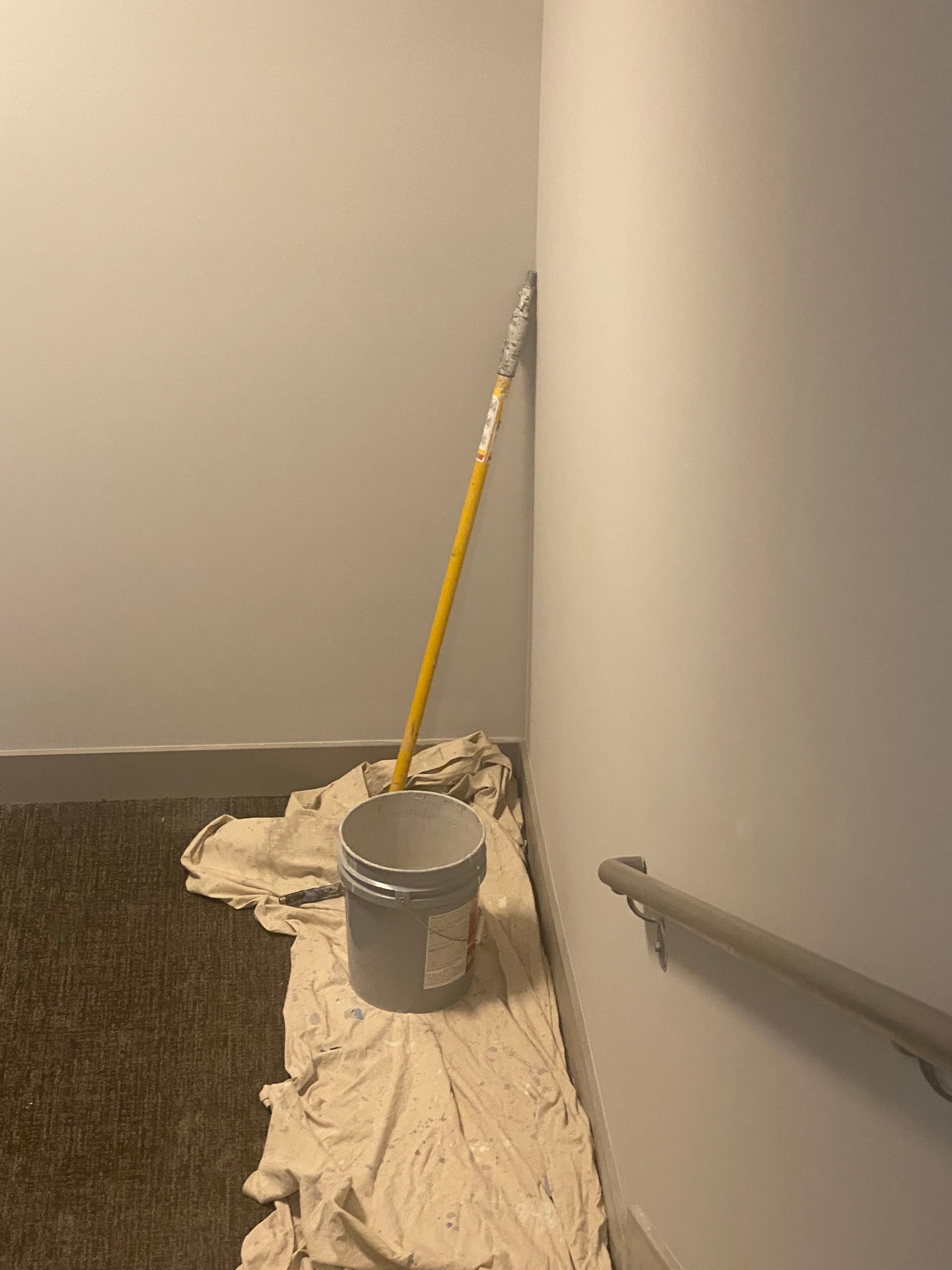 Pintura comercial terminada - Acabado de calidad profesional