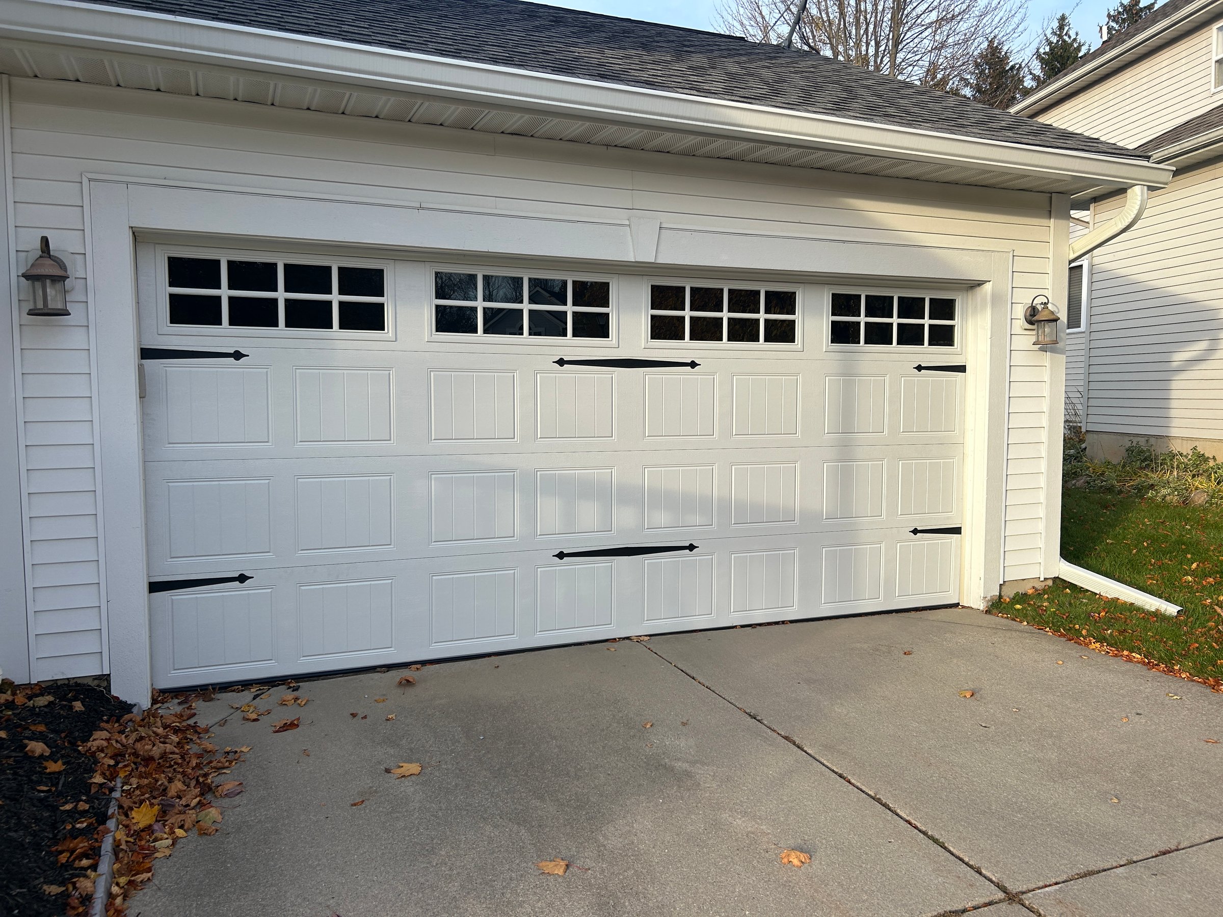 GarageDoorsMen new garage door installation