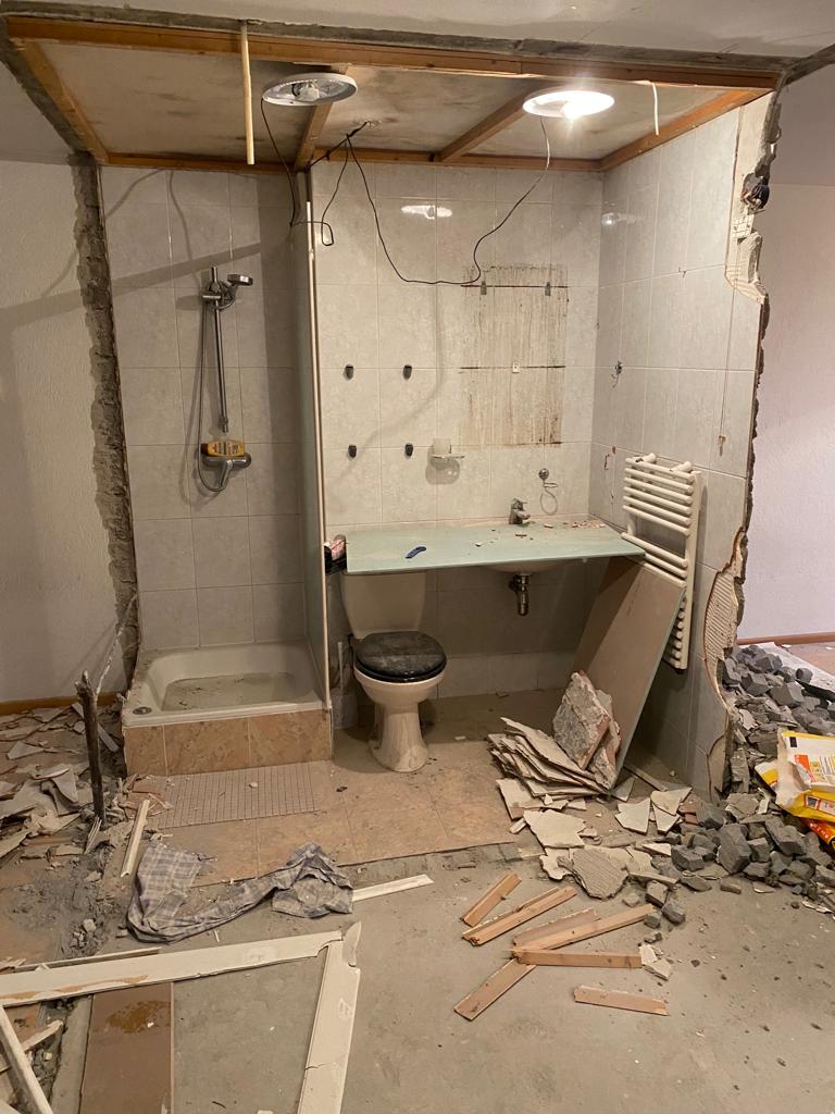 sloopwerk oude badkamer studio badkamer renovatie oss