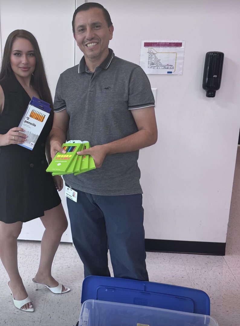 Alison Bainbridge with Obed Canjura from El Centro de Corazón