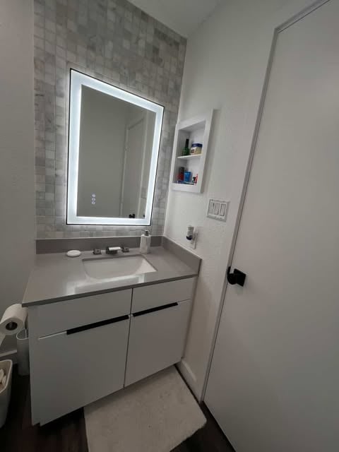 Executive Commercial Restroom