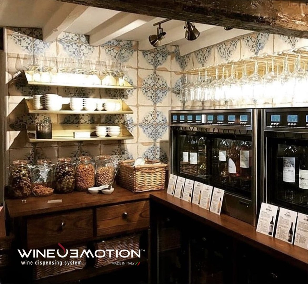 Dispensador de vino por copa WineEmotion automático licor para mixología profesional, cava, enología, vinotecas, hotelería, restaurantes, eventos con sistema Thrill