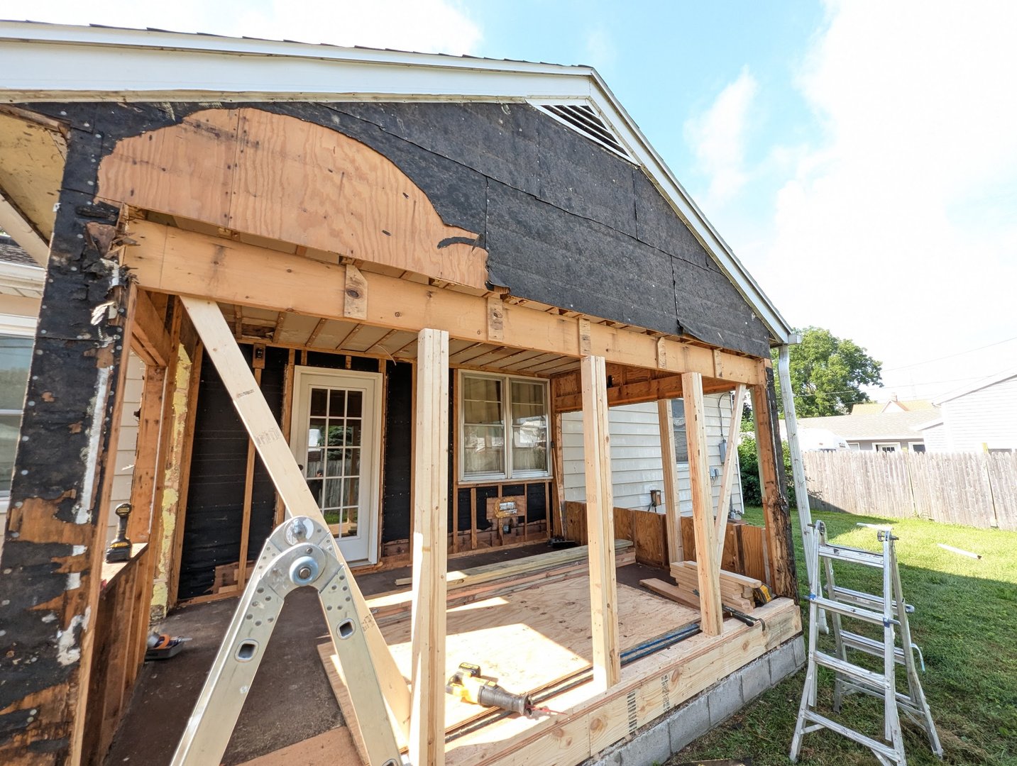 Load-bearing wall repair with proper temporary support