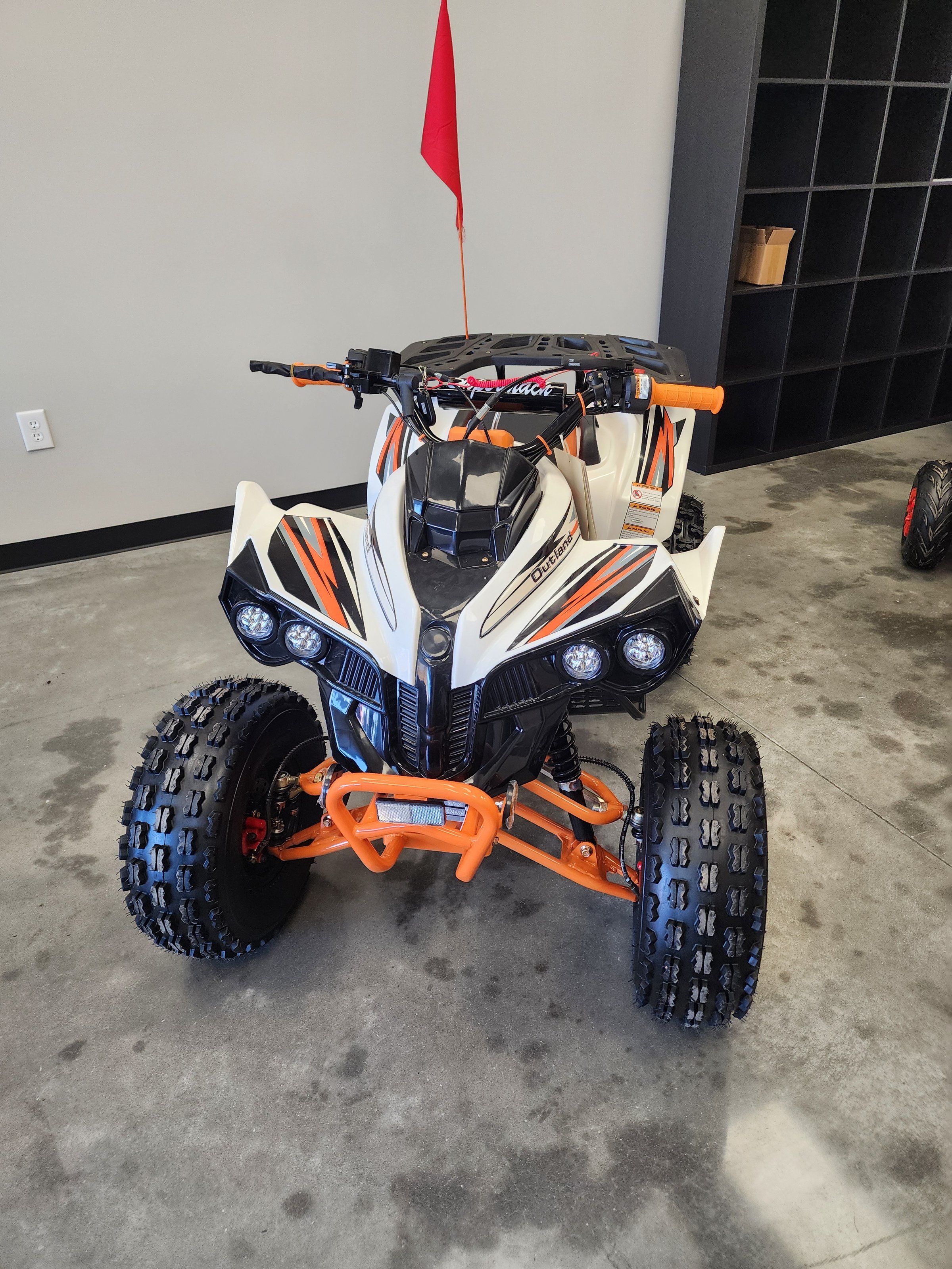 Raytec CT125-8 Sport Model side view