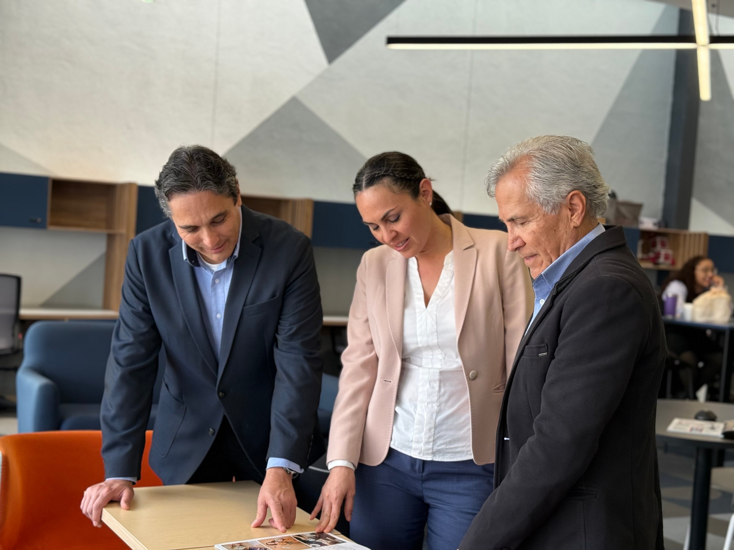 Eduard, Lucy y Sergio - Equipo SRE Innovative Solutions