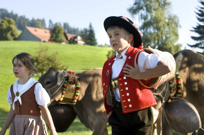 Joint art performances featuring artists from Mongolia and Switzerland