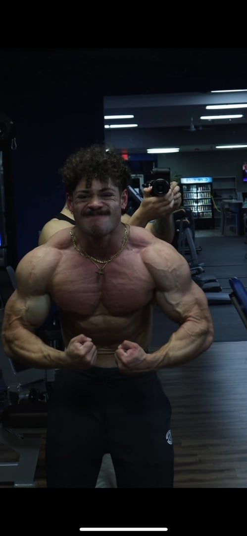 Professional bodybuilding training session
