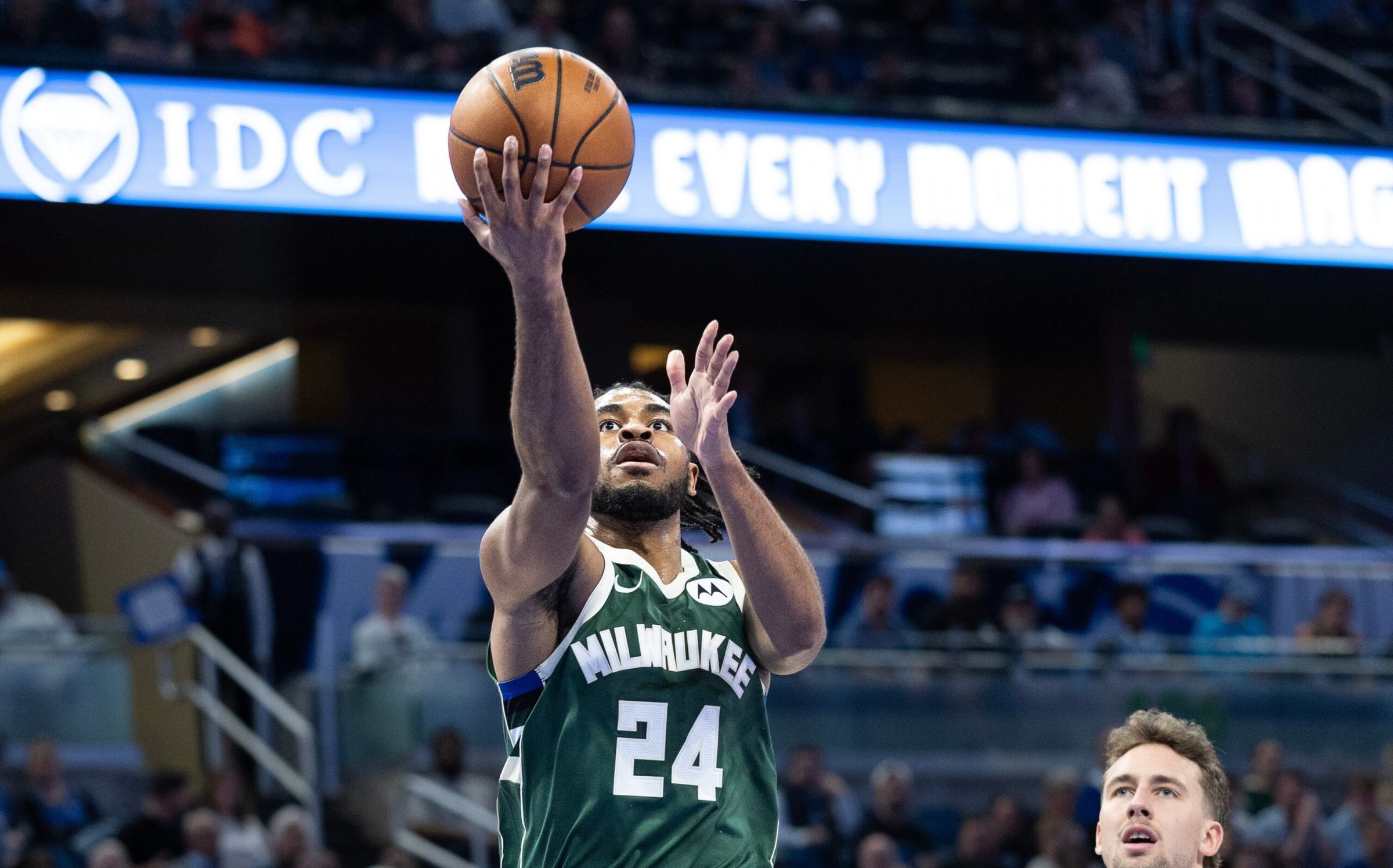 Cam Thomas basketball action