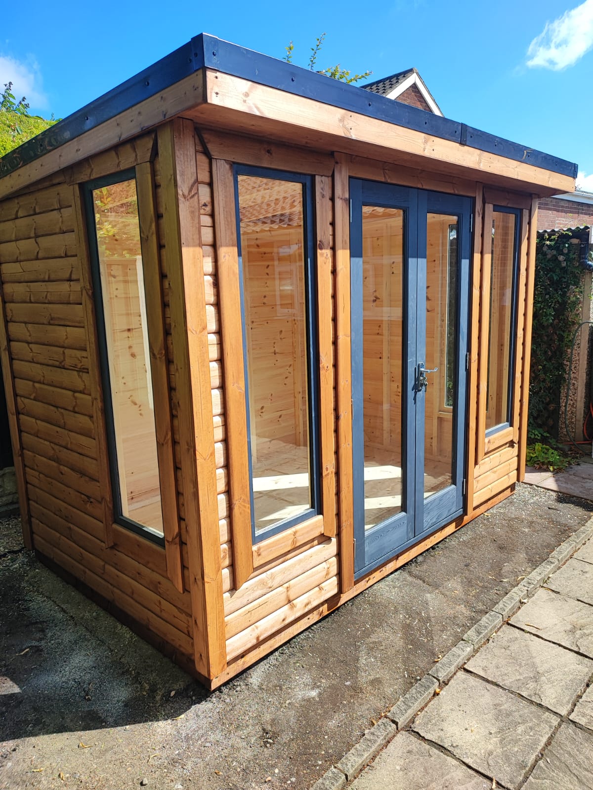Summerhouse with EPDM roof