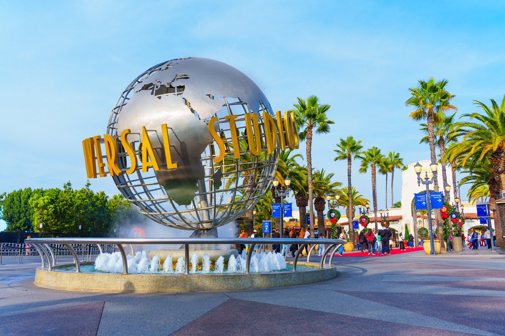 Universal Studios Hollywood globe