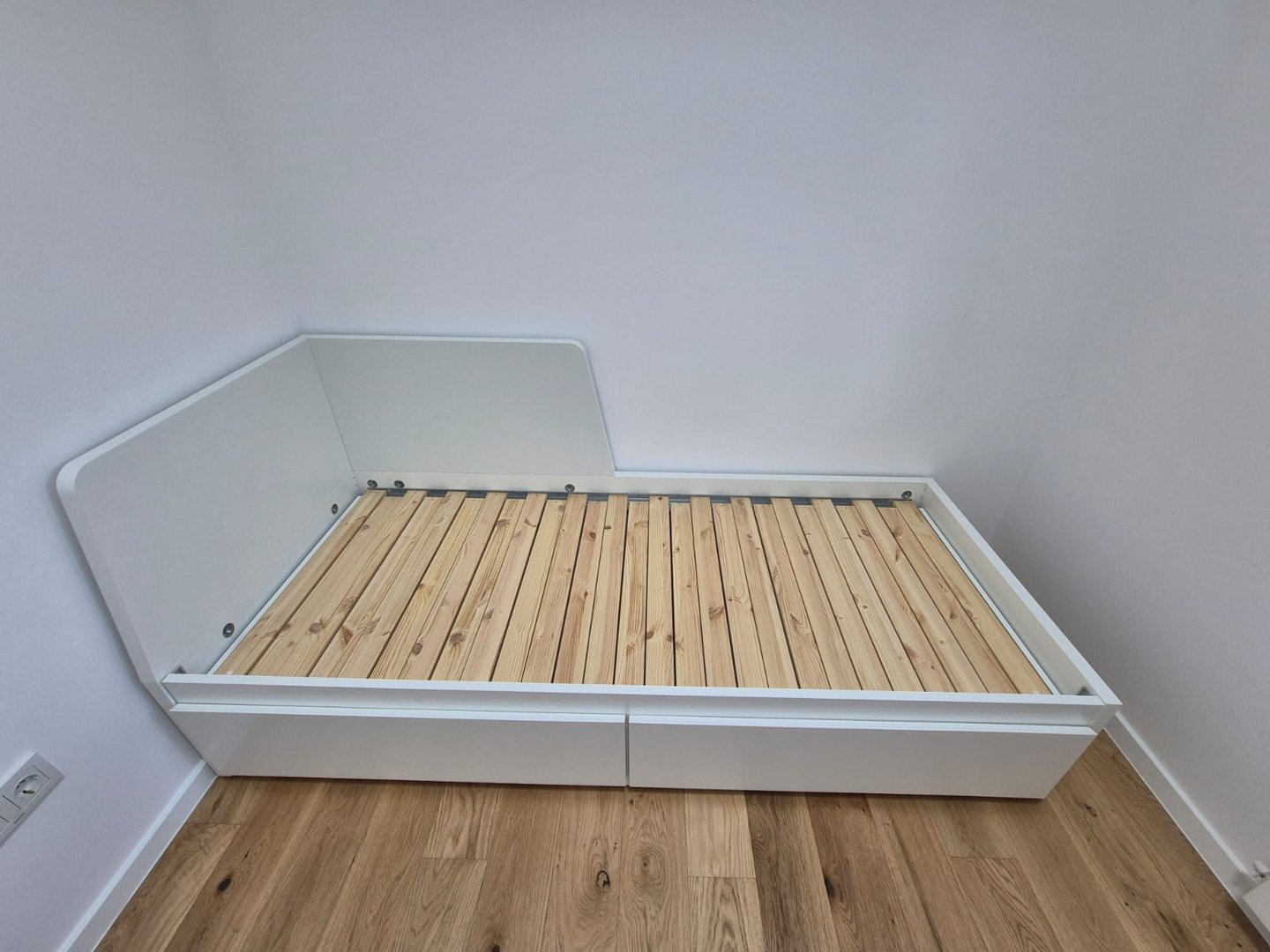 Montaža stolova i namještaja - Pokućstvo Ivanković