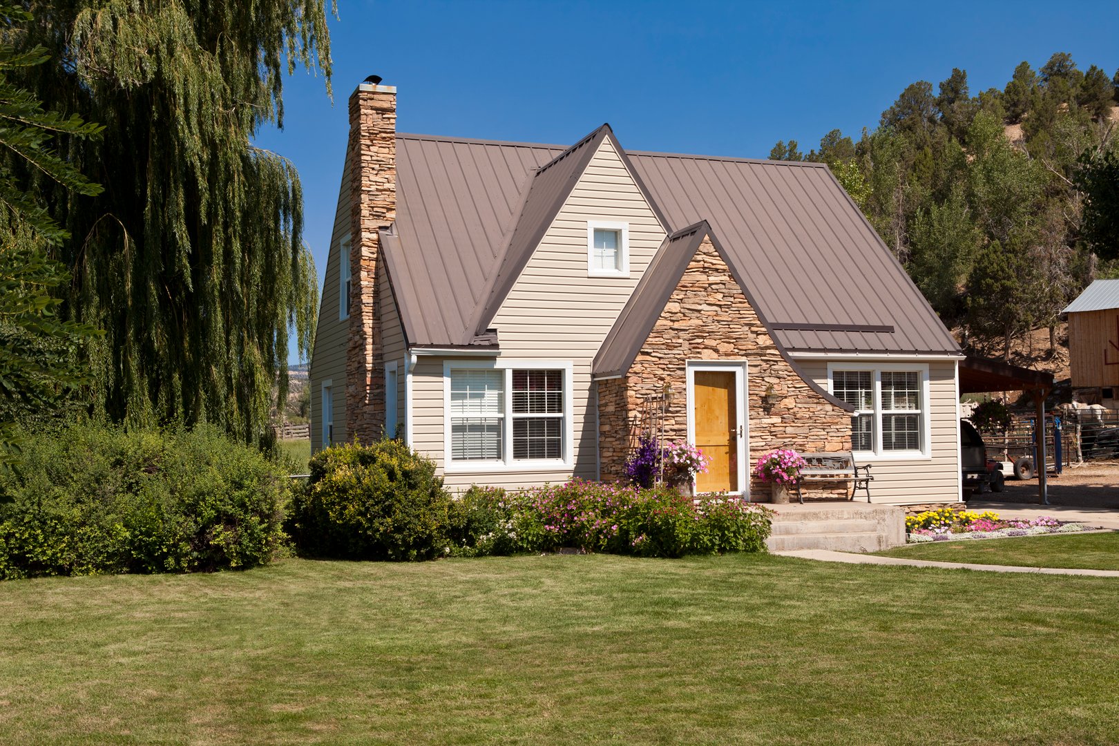Beautiful and Quaint Farmhouse