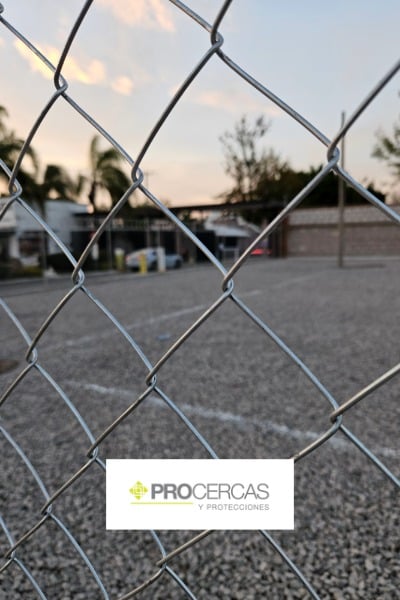 Instalación de malla ciclónica PROCERCAS