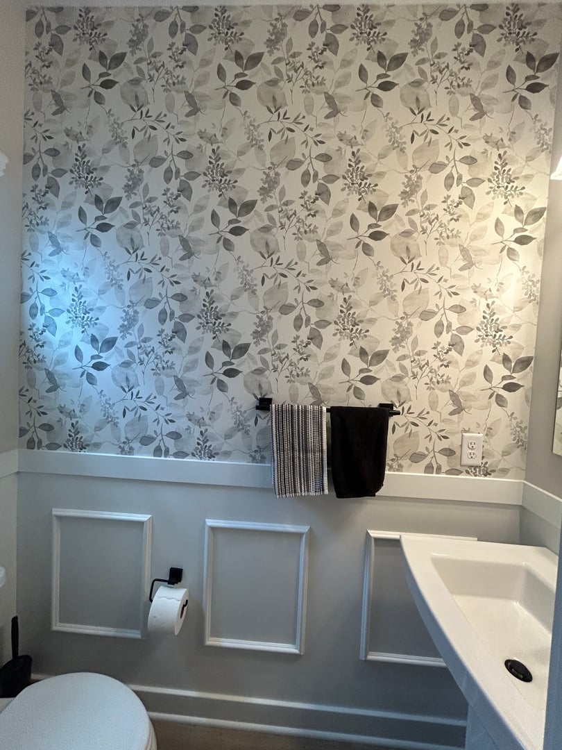 Wallpaper installation by Heban Painting