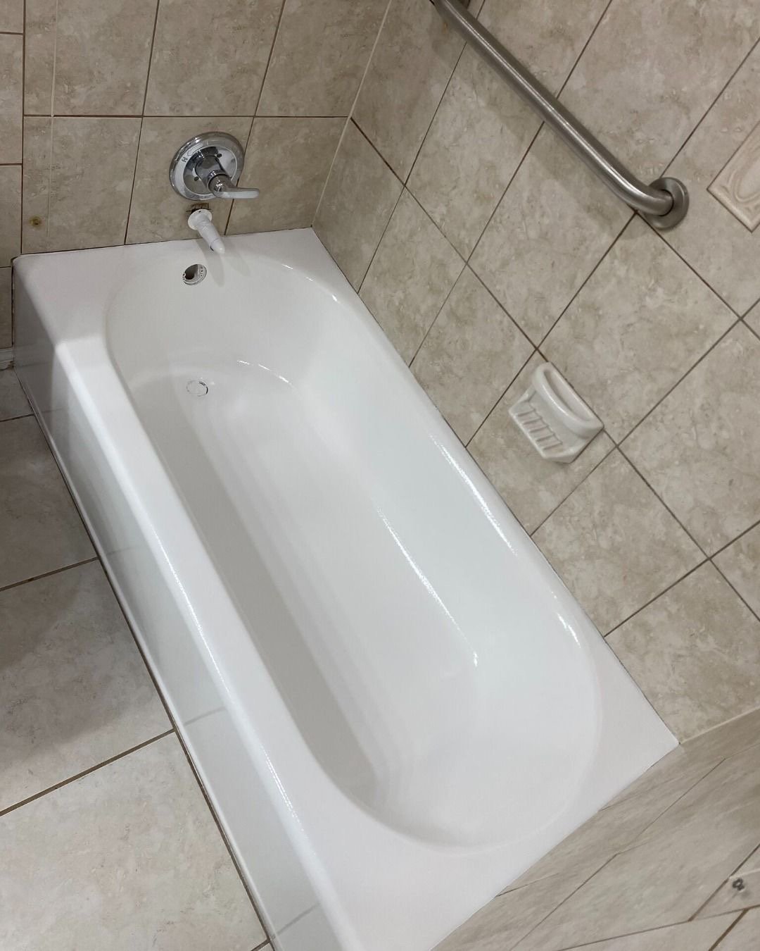 Bathtub reglazing project 3
