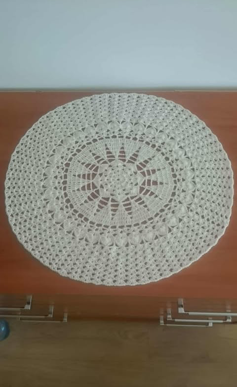 Dekoracja szydełkowa