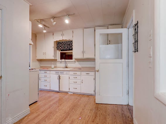 4315 N Cassia Before
