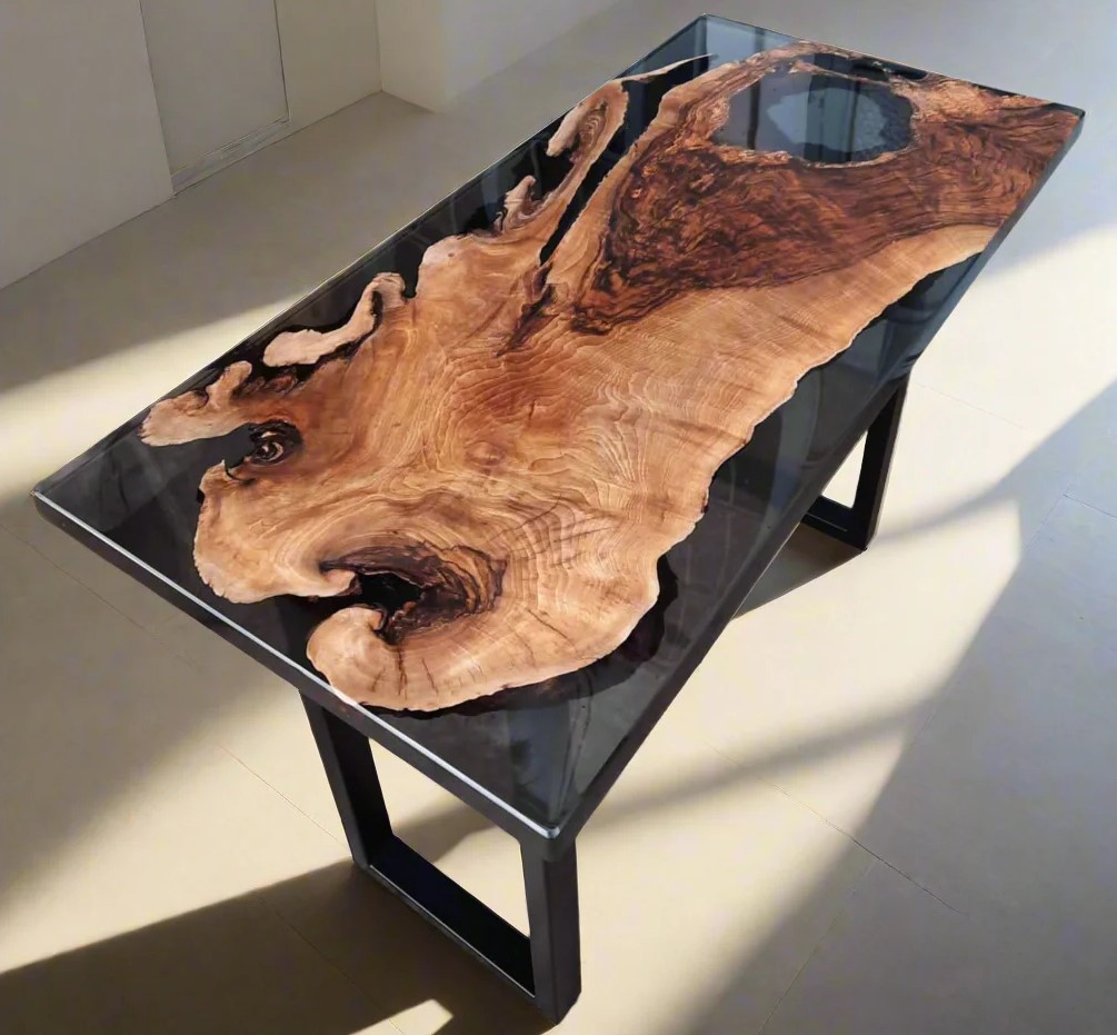 Unikatni stol od epoxy smole - ručni rad POKUĆSTVO IVANKOVIĆ