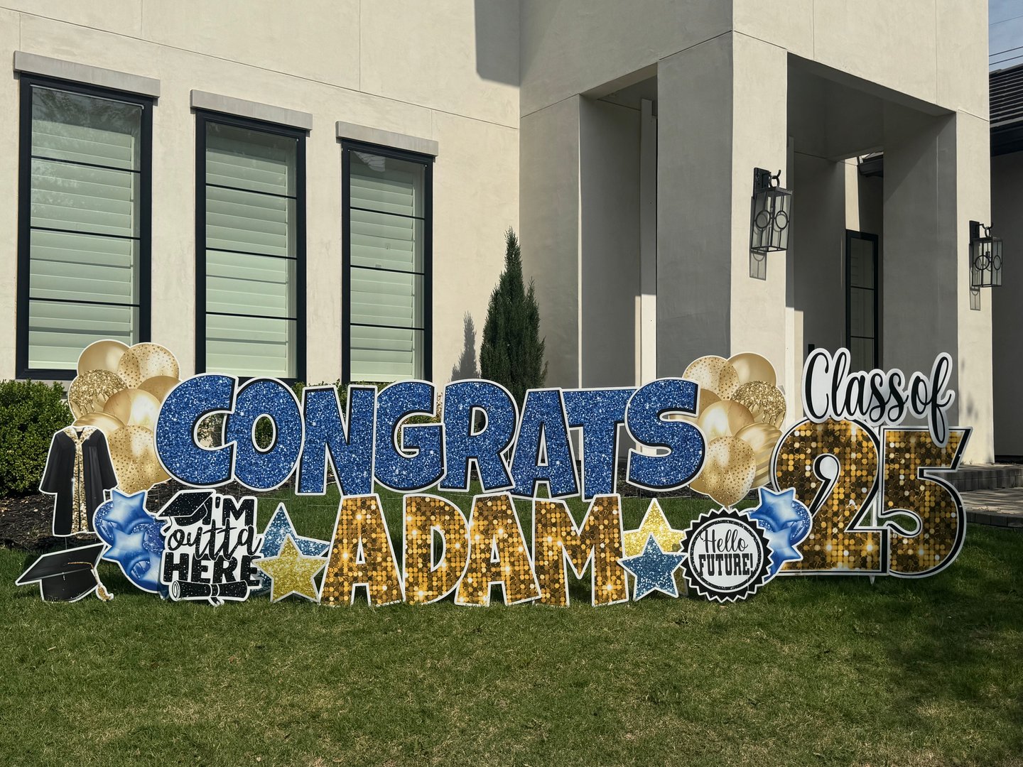 Congrats Grad any color yard display