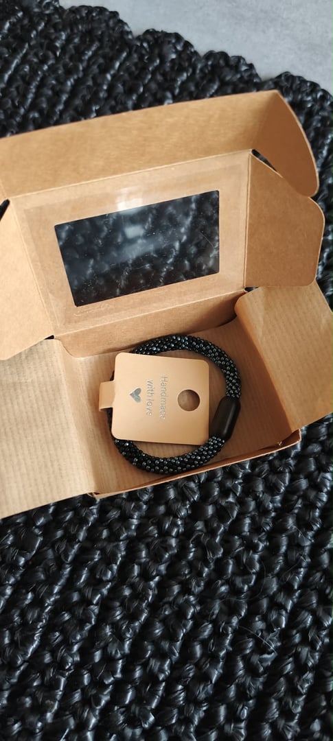 Estetyczne pakowanie biżuterii 1