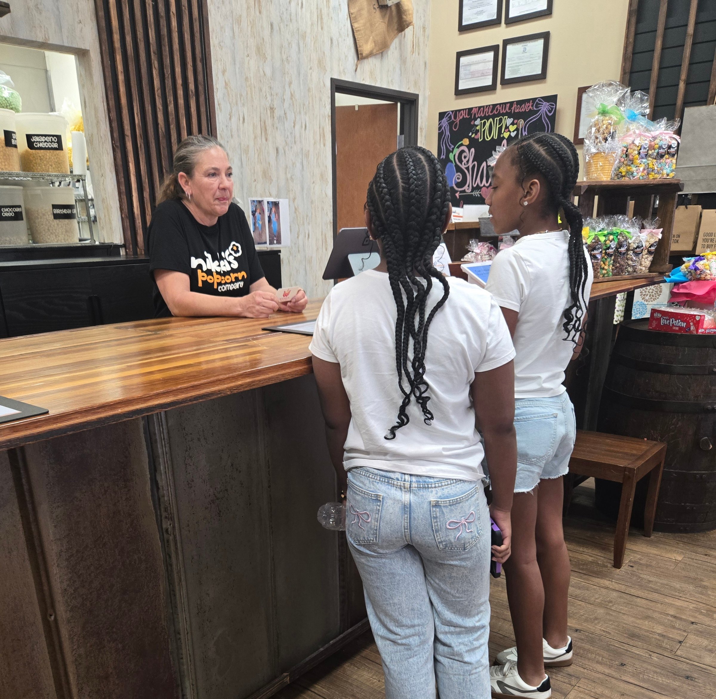 Artistic Candle Design 2