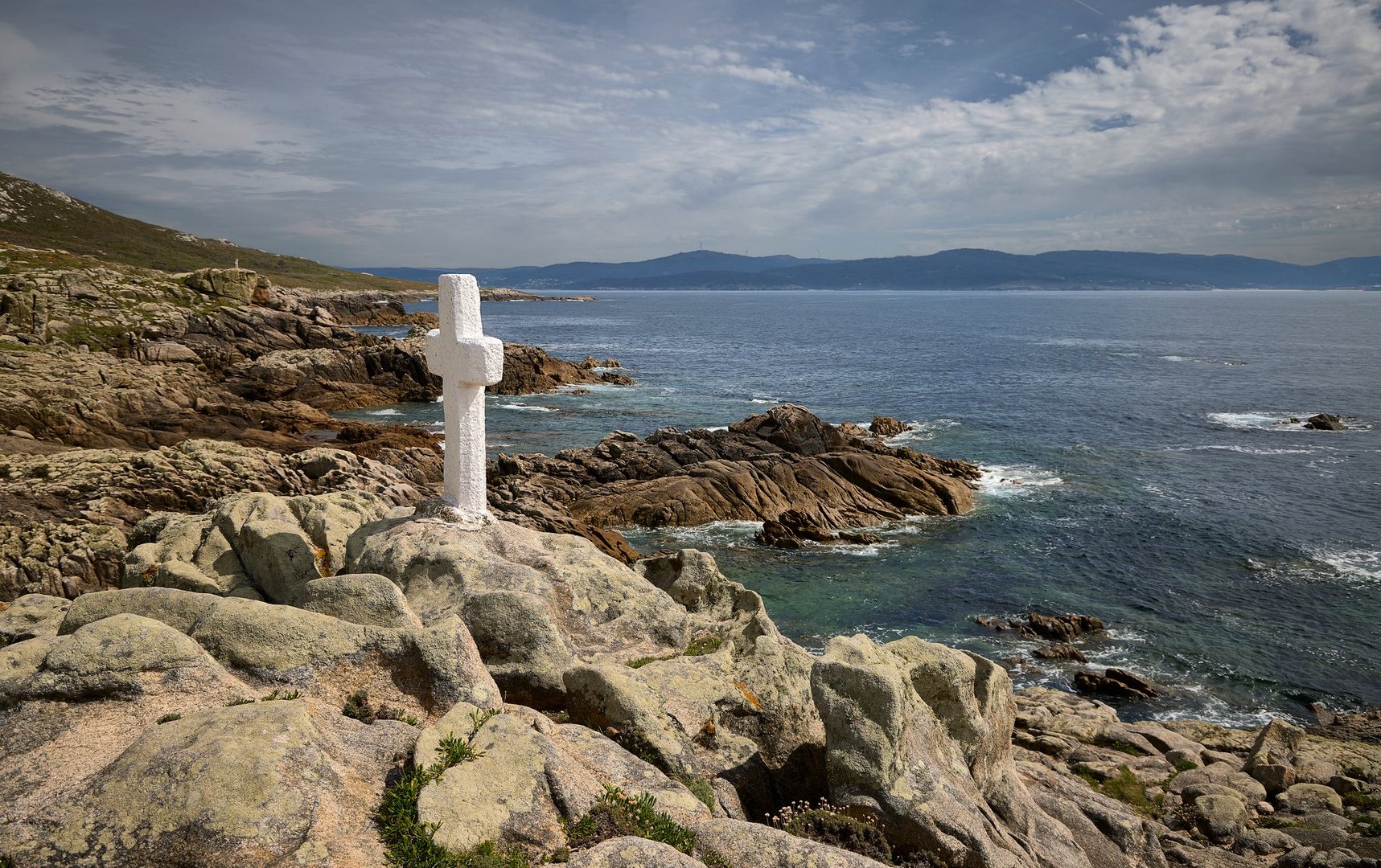 Crosses in homage to the shellfish harvesters and sailors who died at Punta do Roncudo, on the Costa de la Muerte, in Galicia (Spain).