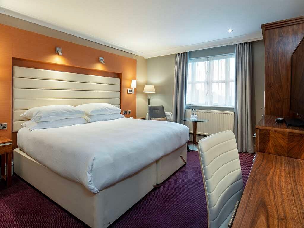 Telford Hotel resort excellence and standards